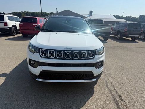 Used 2024 Jeep Compass Limited AWD/4WD image 11