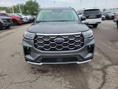 Used 2026 Ford Explorer Platinum w/ LUX Leather Package AWD/4WD image 8
