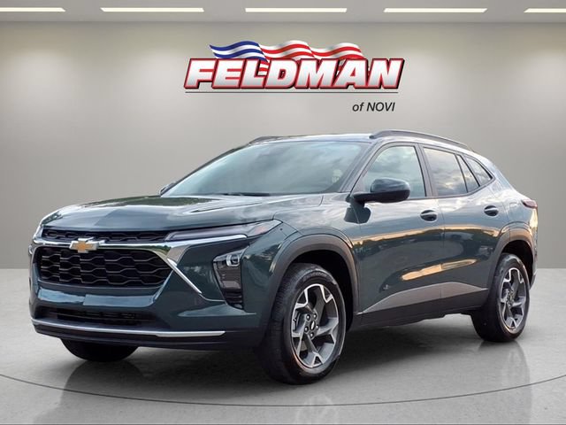Used 2025 Chevrolet Trax LT w/ Driver Confidence Package FWD image 1