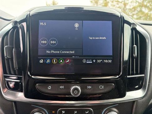 Used 2023 Chevrolet Traverse RS w/ LPO, Floor Liner Package AWD/4WD image 18