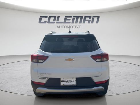 Used 2025 Chevrolet TrailBlazer LT image 4