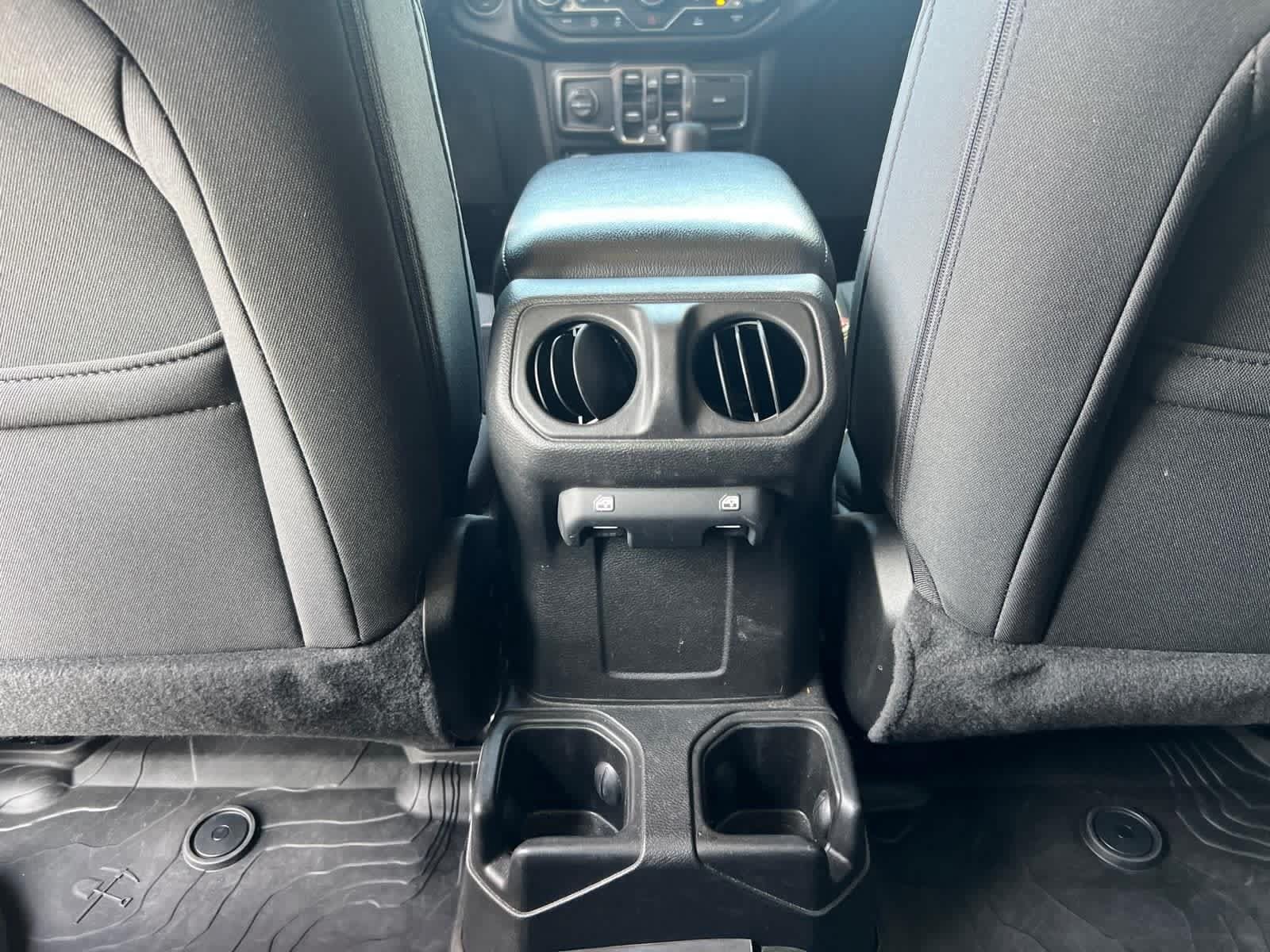 Used 2022 Jeep Wrangler Unlimited Sport AWD/4WD image 29