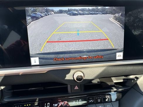 Certified 2023 Toyota Crown Limited image 30