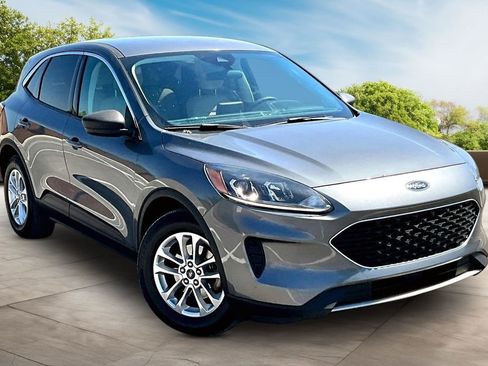 Used 2022 Ford Escape SE FWD image 8