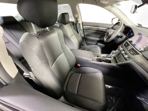 Used 2022 Honda Accord LX image 25