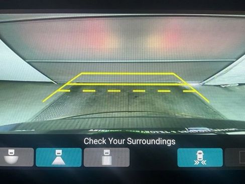 Certified 2024 Honda Odyssey Touring image 17