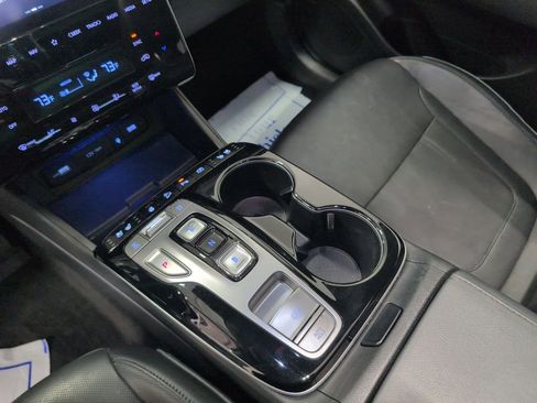 Used 2023 Hyundai Tucson Limited image 25