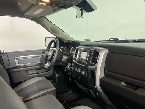 Used 2023 RAM 1500 Classic SLT image 29