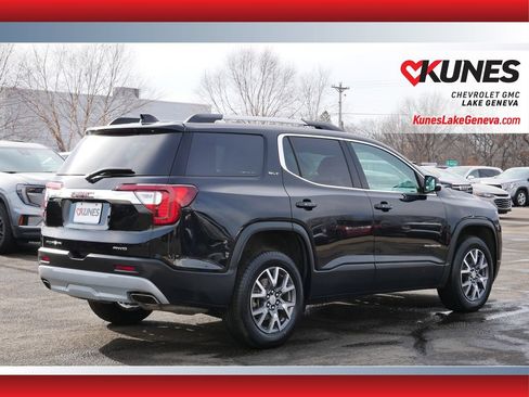 Used 2023 GMC Acadia SLT AWD/4WD image 9