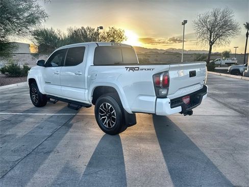 Used 2023 Toyota Tacoma TRD Sport image 7