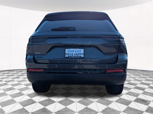 Used 2023 Jeep Grand Cherokee Altitude AWD/4WD image 14