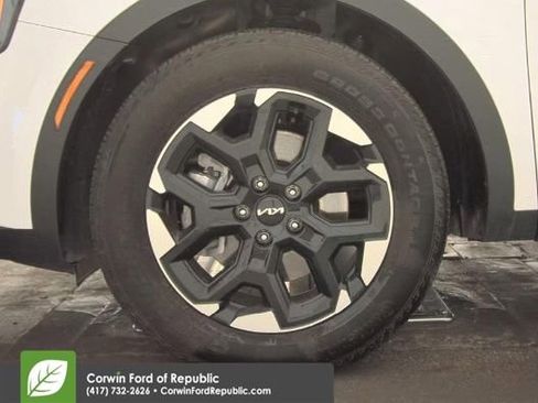 Used 2025 Kia Sorento S w/ Panoramic Sunroof Package FWD image 8