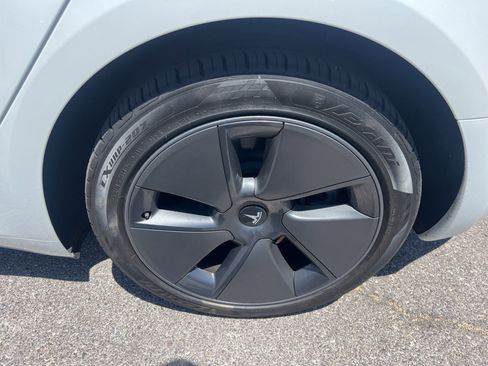Used 2023 Tesla Model 3 Standard Range RWD image 10