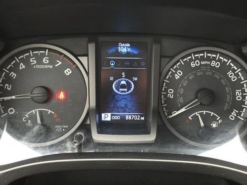 Used 2018 Toyota Tacoma TRD Off-Road AWD/4WD image 37