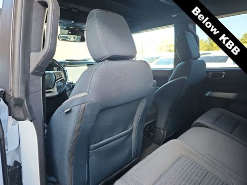 Used 2023 Ford Bronco Outer Banks AWD/4WD image 16