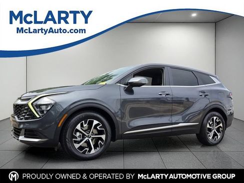 Used 2023 Kia Sportage EX FWD image 1