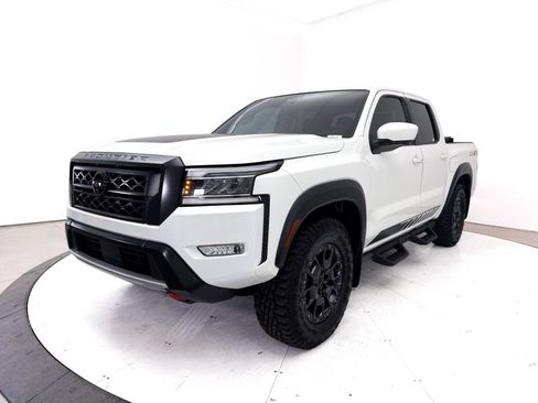 Used 2023 Nissan Frontier PRO-4X w/ Pro-4X Premium Package AWD/4WD image 15