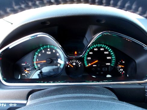 Used 2016 Chevrolet Traverse LT image 18