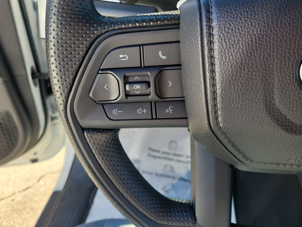 Certified 2026 Toyota Tacoma SR5 AWD/4WD image 30