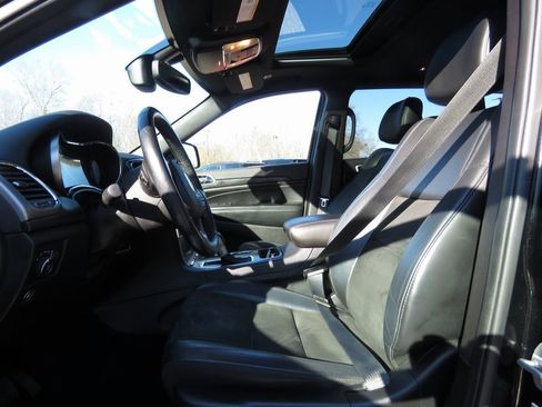 Used 2020 Jeep Grand Cherokee Altitude image 10