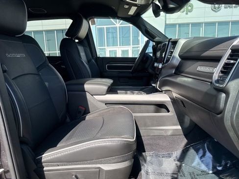 New 2026 RAM 2500 Laramie w/ Sport Appearance Package AWD/4WD image 19