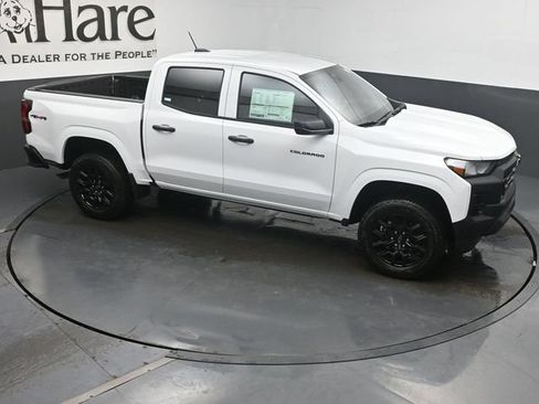New 2026 Chevrolet Colorado W/T w/ WT Custom Package AWD/4WD image 16