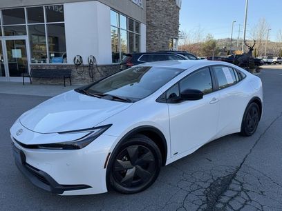 Used 2023 Toyota Prius LE