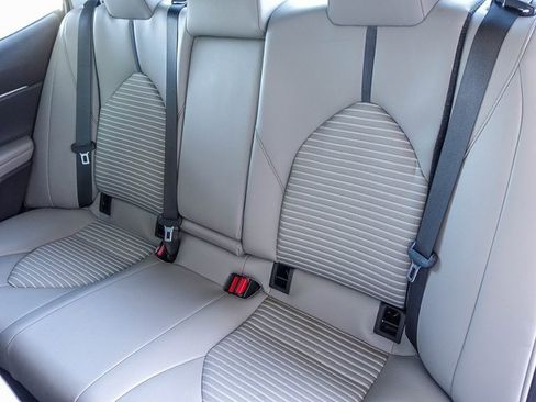 Used 2023 Toyota Camry SE image 25