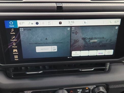 Used 2024 Jeep Wrangler Rubicon w/ Safety Group image 5