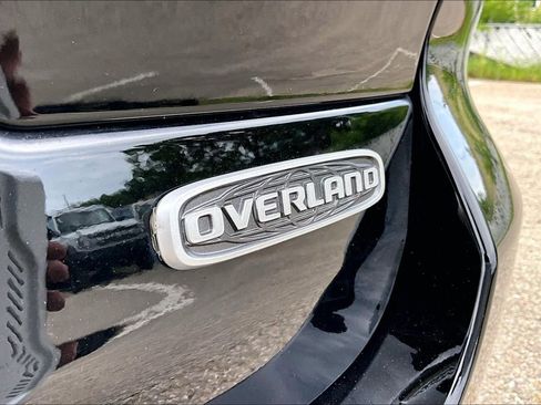 Used 2024 Jeep Grand Cherokee Overland w/ Adv Protech Group III AWD/4WD image 8