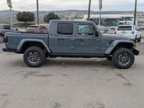 New 2026 Jeep Gladiator Mojave w/ Steel Bumper Group image 4