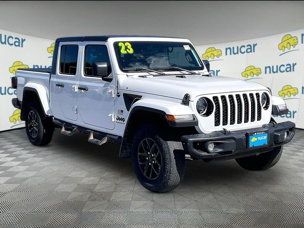 Used 2023 Jeep Gladiator Sport AWD/4WD image 1
