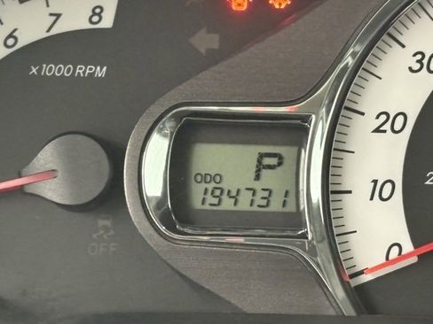 Used 2012 Toyota Sienna SE image 22