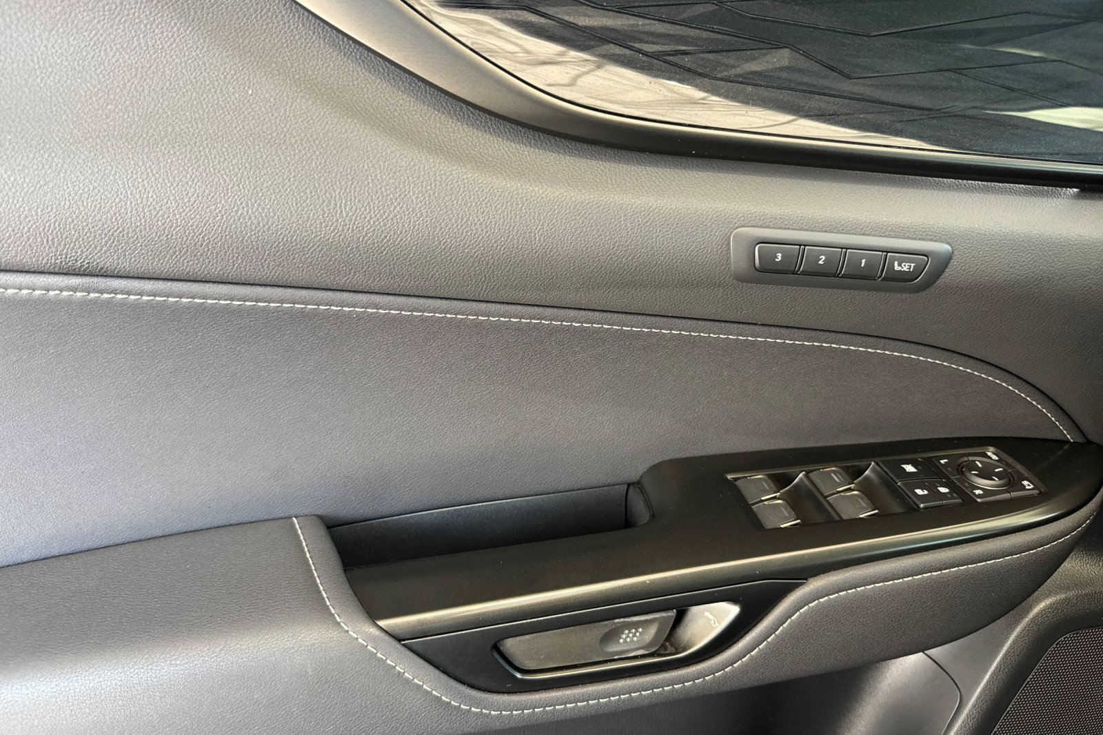 Used 2025 Lexus NX 350h AWD w/ Cold Area Package image 12