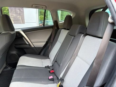 Used 2014 Toyota RAV4 LE FWD image 23