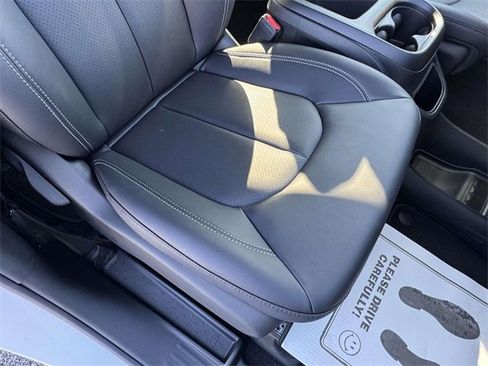 New 2026 Chrysler Pacifica Select image 15