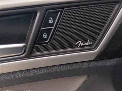 Used 2023 Volkswagen Atlas Cross Sport SEL Premium R-Line image 33