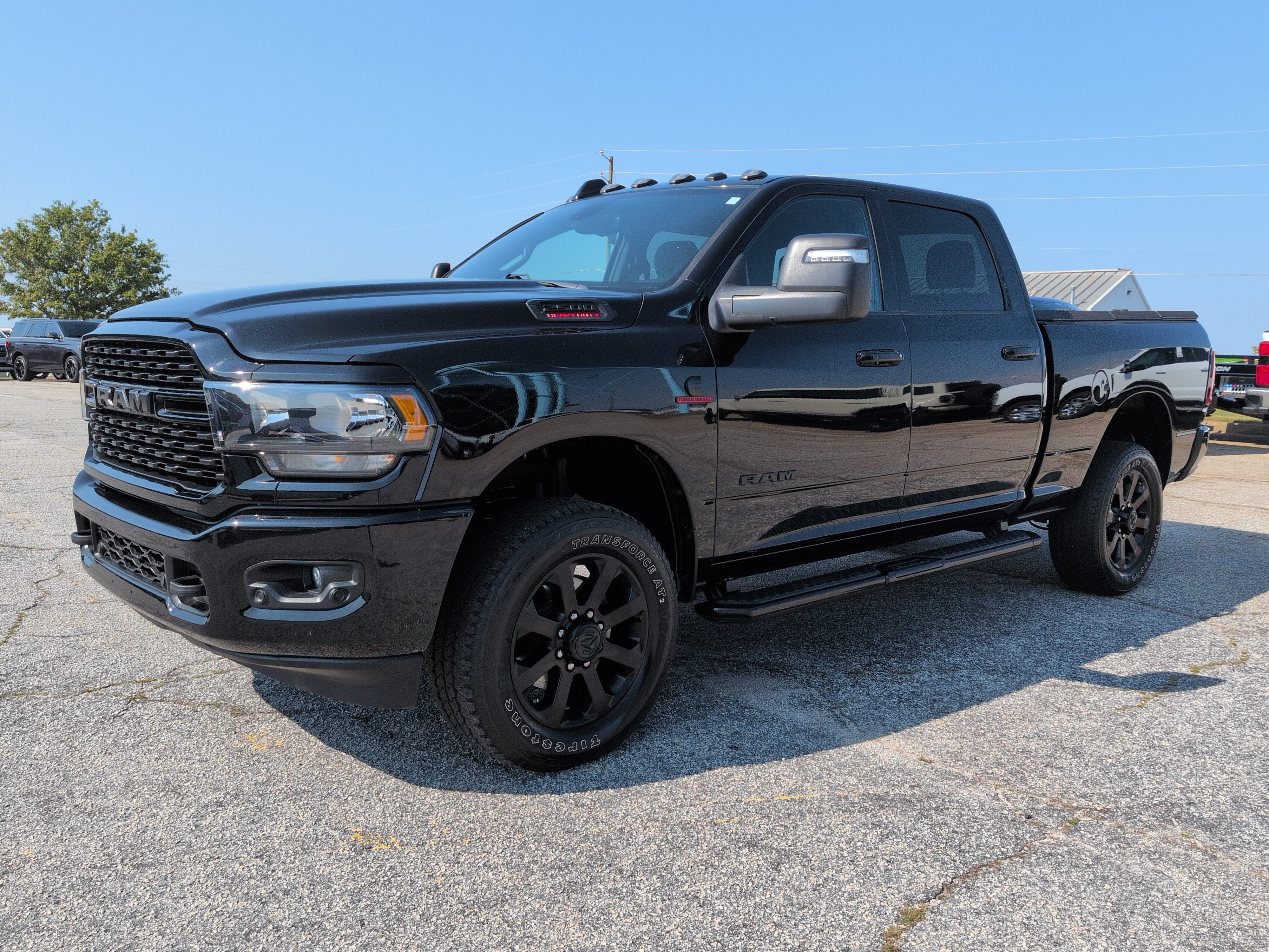 Certified 2024 RAM 2500 Big Horn w/ Night Edition AWD/4WD image 6