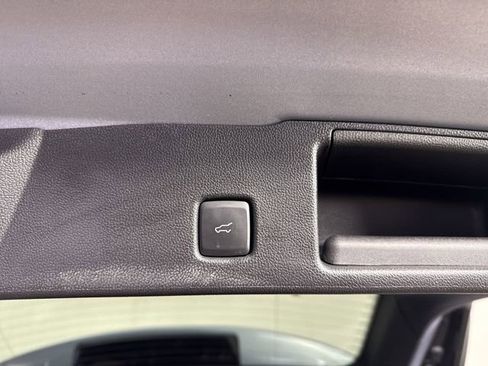 Used 2022 Ford Escape SEL image 33