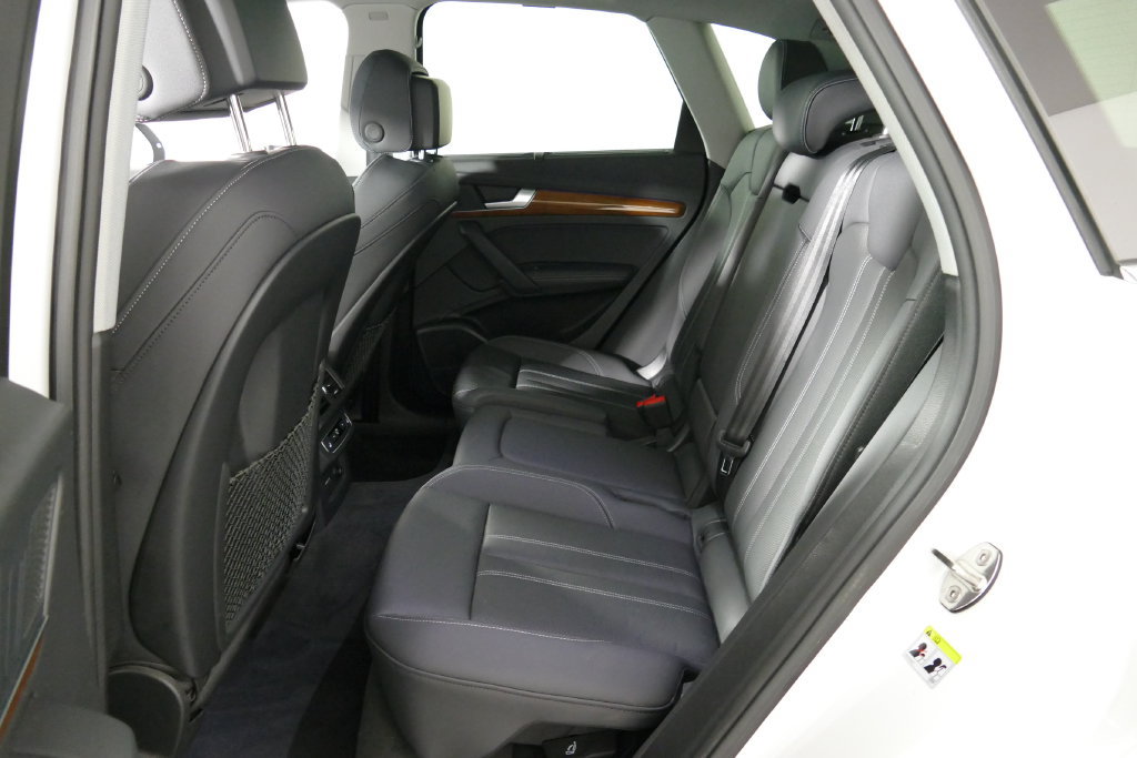 Used 2023 Audi Q5 2.0T Prestige w/ Prestige Package AWD/4WD image 32