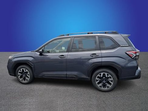 Used 2025 Subaru Forester Premium AWD/4WD image 5