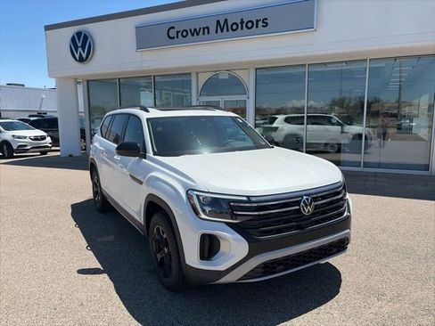 New 2026 Volkswagen Atlas Peak Edition AWD/4WD image 1