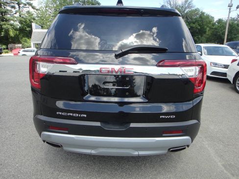 Used 2021 GMC Acadia SLT w/ Premium Package image 5