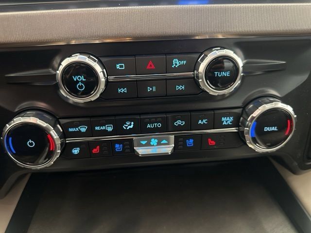 New 2026 Ford F350 Platinum w/ Platinum Plus Package AWD/4WD image 23