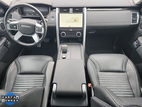Used 2024 Land Rover Discovery S image 17