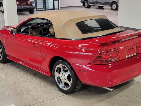 Used 1994 Ford Mustang GT RWD image 26