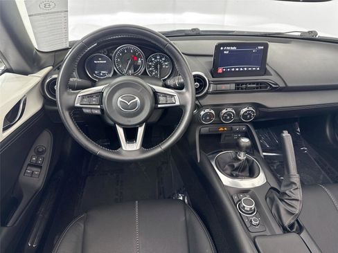 Certified 2023 MAZDA MX-5 Miata Grand Touring image 35