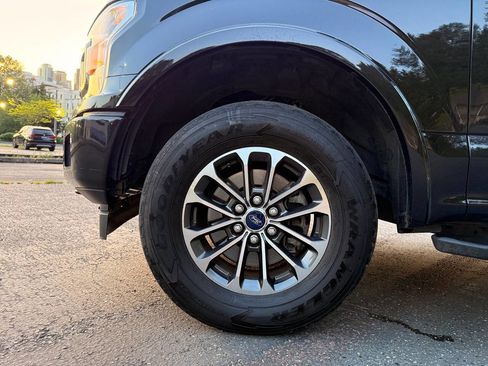 Used 2018 Ford F150 XLT w/ Equipment Group 302A Luxury AWD/4WD image 63