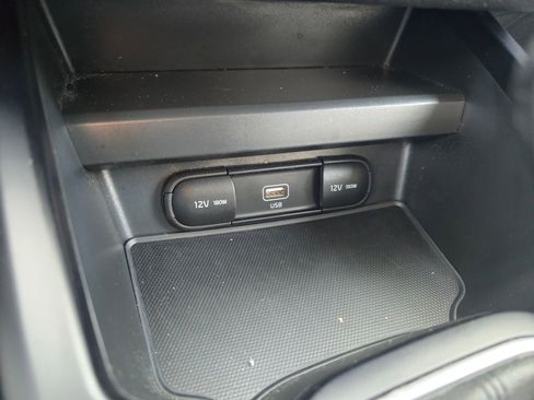 Used 2022 Kia Soul LX image 31