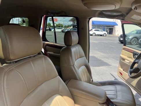 Used 2003 GMC Envoy SLT image 29